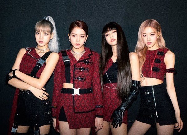 YG chơi trò "mèo vờn chuột" với fan BLACKPINK, lợi dụng "gà đẻ trứng vàng" để gánh doanh thu công ty