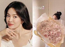 Song Hye Kyo shows off a "huge" gift from her lover on her birthday, people shout Song Joong Ki's name again