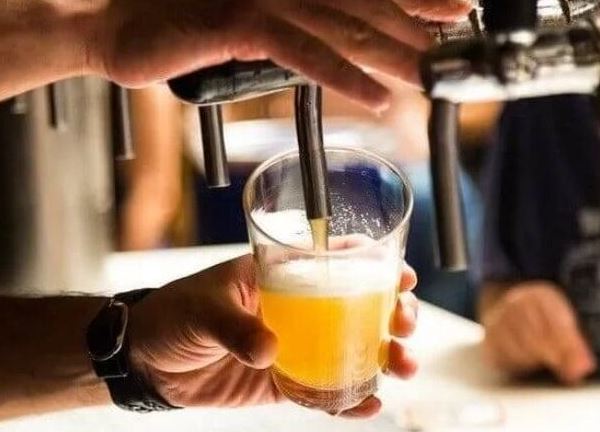 Uống bia 0 độ thổi nồng độ cồn có lên?