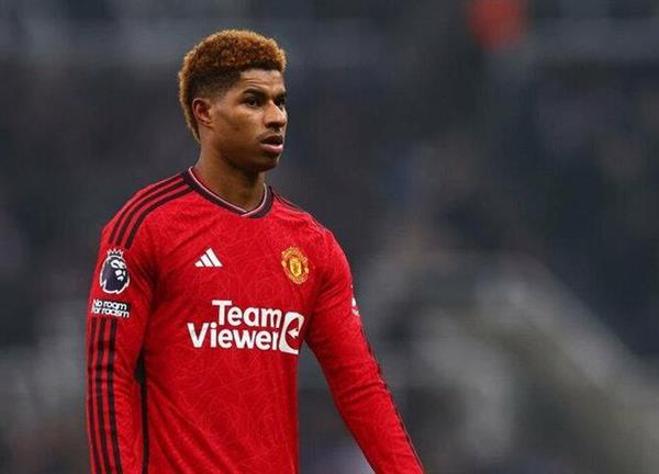 Cầu thủ Man Utd bị nghi ngờ bất mãn với HLV Erik ten Hag