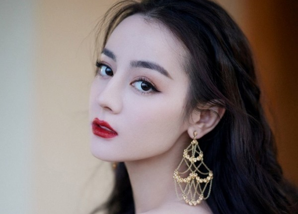 Địch Lệ Nhiệt Ba đã qua giai đoạn thăng hoa của sự nghiệp?