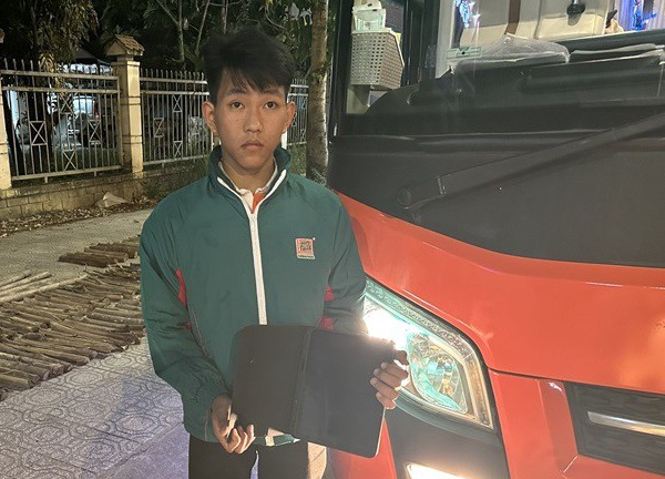 Nhân viên hãng xe Phương Trang trộm tài sản của khách