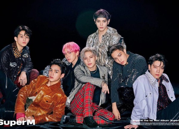 Lucas (NCT) lần đầu lộ diện cùng CEO SM sau 2 năm ở ẩn vì scandal, còn khoe clip tập nhảy khiến netizen phẫn nộ đòi "out nhóm"