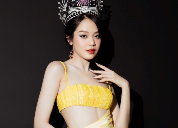Phong độ nhan sắc của HHVN Thanh Thủy trước và sau đăng quang