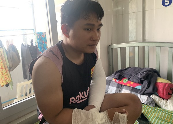 Người đánh shipper gãy hai tay chưa liên lạc, xin lỗi trực tiếp nạn nhân