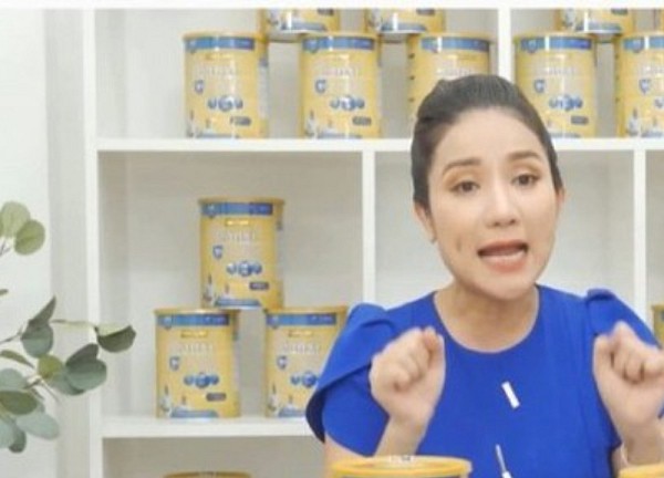 Bị chỉ trích vì quảng cáo tràn lan trên YouTube, MC Cát Tường lên tiếng