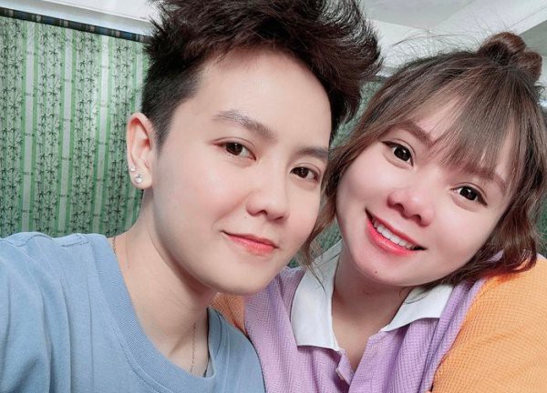 Cặp đôi đồng giới Múi Xù - Bi Bảo sinh con đầu lòng sau bao gian khổ