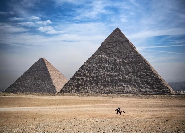 Tìm kiếm bí mật trong Đại kim tự tháp Giza 4.500 tuổi