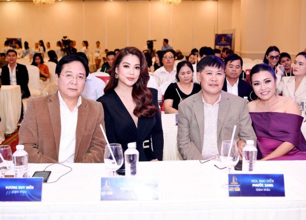 Trương Ngọc Ánh lên tiếng tình trạng 'loạn hoa hậu' từ cuộc thi sắc đẹp
