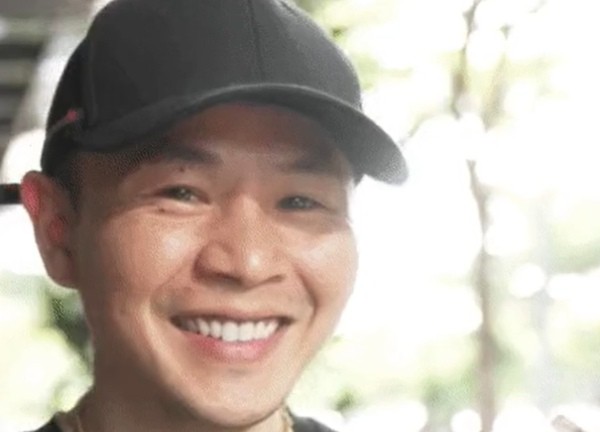 Binz nghe đi nghe lại vẫn không nhận ra bài hát của mình, phải nhờ đàn em "nhắc tuồng"