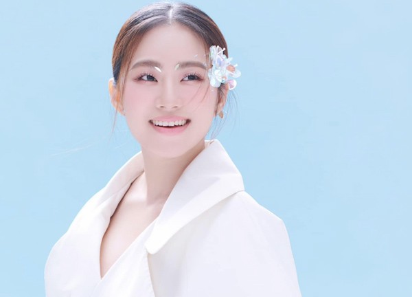 Luong Bich Huu sobbed to reveal a serious burn accident, smashing the question of plastic surgery