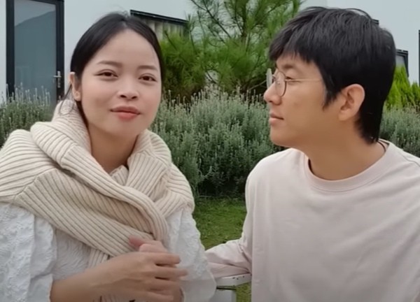 Cô gái Việt du lịch một mình, cưới luôn chủ trọ xứ Hàn