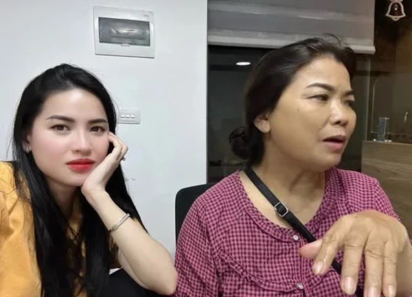Võ Hà Linh "bỏ nhà đi" khiến mẹ phải đi kiếm, mẹ ruột cũng bị lôi vào group anti?