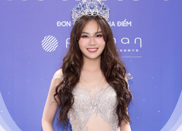 Mai Phương nói gì trước tin đồn bị công ty chủ quản ngó lơ?