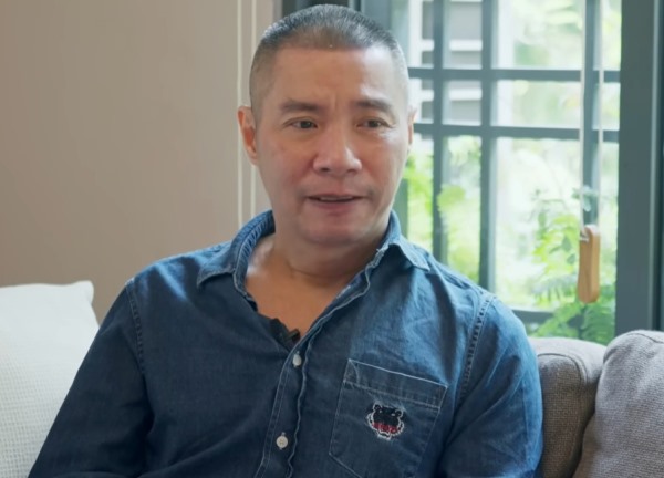 NSND Công Lý lần đầu trải lòng về thời gian bạo bệnh, bật khóc nói hai từ "chia tay" khi nhắc về vợ
