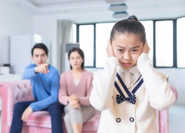 Chuyên gia tâm lý chỉ ra 5 câu nói hủy hoại cả cuộc đời con mà nhiều cha mẹ Việt thường dùng