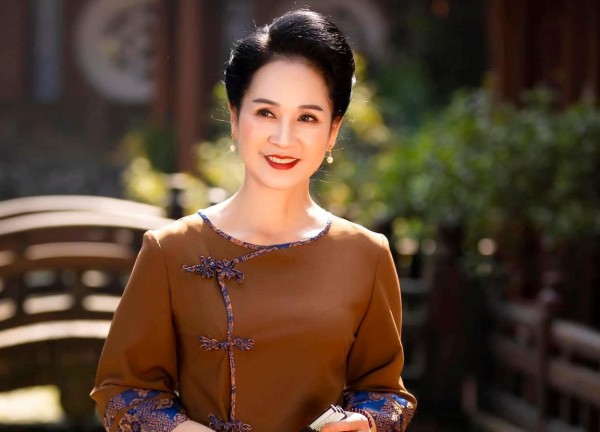 NSND Lan Hương: Tôi thấy sợ từ 'phong sát'