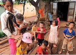 Gia Lai couple continued to have 2 more children even though they already had 13 children, can&#39;t remember the names because it&#39;s too crowded