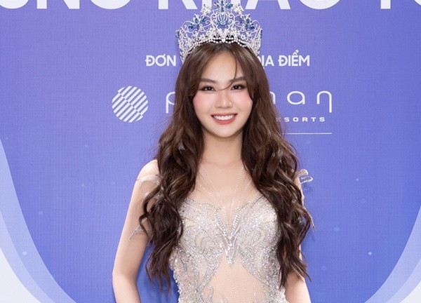 Mai Phuong was held &quot;eyes&quot; by Miss World organization, openly spent her words with wings, promising to make things happen