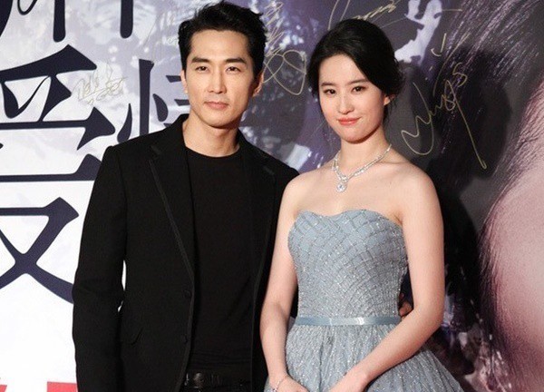 Song Seung Hun mới gặp đã yêu Lưu Diệc Phi, liên quan đến một người phụ nữ, vẫn chưa quên tình cũ?