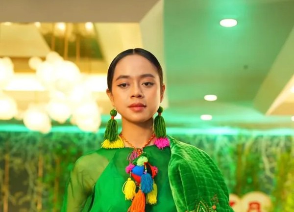 Ba thế hệ làm nghệ thuật trong gia đình NTK Xuân Thu