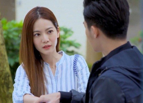 Chiếc máy định vị giấu trong thắt lưng đã đặt dấu chấm hết cho cuộc hôn nhân gần 30 năm của bố mẹ tôi
