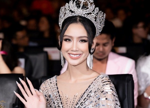 1 Hoa hậu Việt đỗ học bổng toàn phần trường Đại học thuộc Top 11 thế giới
