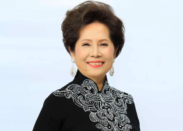 Phương Dung: Từng ký hợp đồng độc quyền với số tiền tương đương 333 lượng vàng