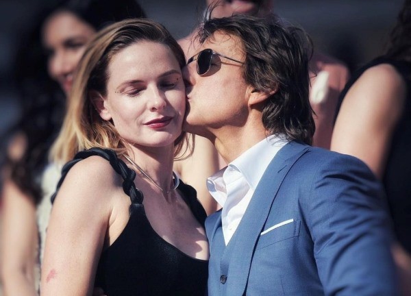 Diễn viên Rebecca Ferguson: Làm việc với Tom Cruise đau đớn như sinh con