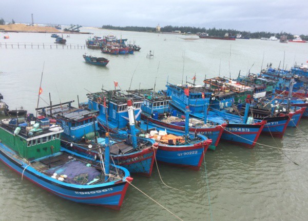 Bão số 1: Thủ tướng yêu cầu sơ tán người dân trên lồng bè, chòi canh