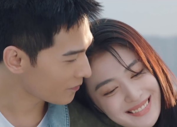 Sốt xình xịch với cảnh "mặn nồng" của Dương Dương Vương Sở Nhiên trong "Khói lửa nhân gian của tôi"
