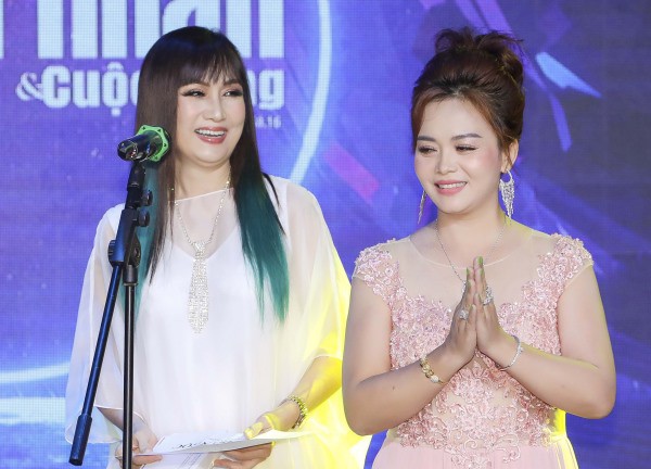 Cuộc thi nhan sắc có Hiền Mai làm giám khảo bị phạt vì tổ chức 'chui'