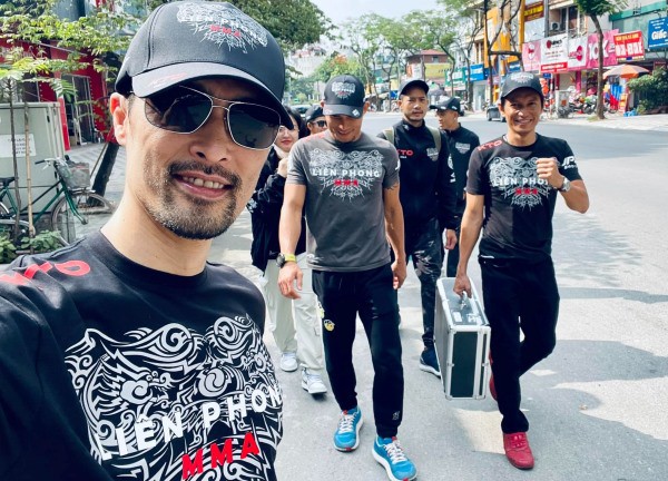 Johnny Trí Nguyễn trở lại sau thời gian dài vắng bóng khỏi làng giải trí