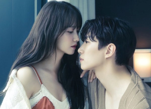 Lee Jun Ho bị soi 1 thói quen bất di bất dịch mỗi lần "khoá môi" Yoona ở hậu trường, tất cả là vì quan tâm tới nàng?