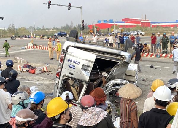 Xe khách phóng như 'ma đuổi', cả ngàn lần phạm luật