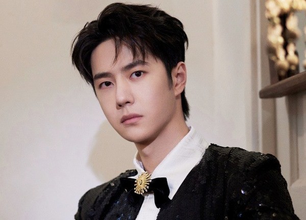 Vương Nhất Bác bất ngờ hủy lịch trình quảng bá phim mới