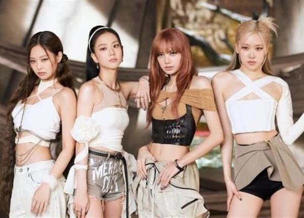 Số tiền BLACKPINK có thể kiếm được sau khi tái hợp đồng với YG Entertainment