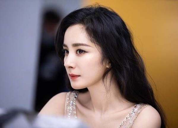 Dương Mịch ẩn ý "ám ảnh" sau hôn nhân với Lưu Khải Uy, tuyên bố một câu chua xót vào ngày Thất tịch