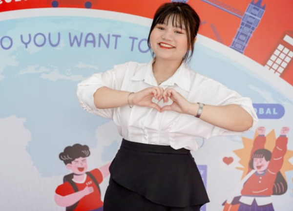Nữ sinh học song bằng và tốt nghiệp với kết quả 'không thể tin nổi'