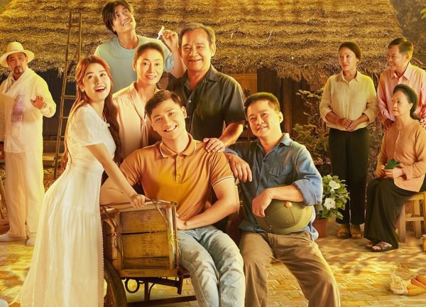 'Chạm vào hạnh phúc': Cái khó khi chuyển web drama thành phim điện ảnh