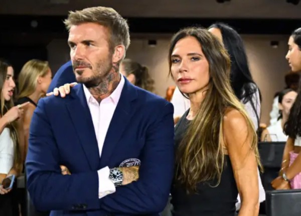 Beckham và Victoria tiết lộ 'tình yêu sét đánh'