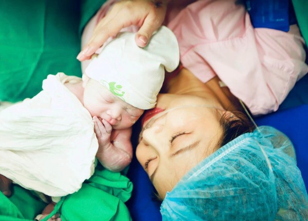MC 'Chúng tôi là chiến sĩ' sinh con thứ 3 ở tuổi 38