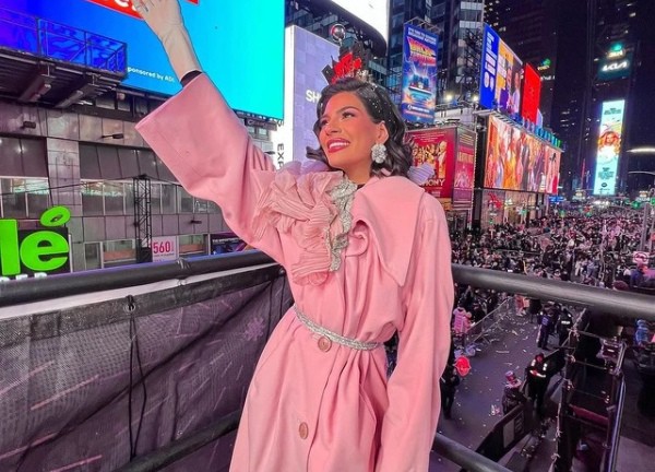 Diện trang phục đầu năm, Miss Universe 2023 bị chê từ makeup đến outfit