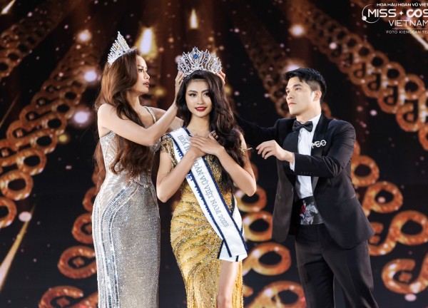 Fanpage Hoa hậu Hoàn vũ Việt Nam nhận "bão phẫn nộ" hậu kết quả đăng quang của Bùi Thị Xuân Hạnh