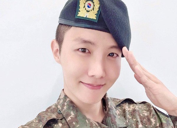 J-Hope (BTS) muốn mang đến một phiên bản tuyệt vời khác của chính mình trong năm mới