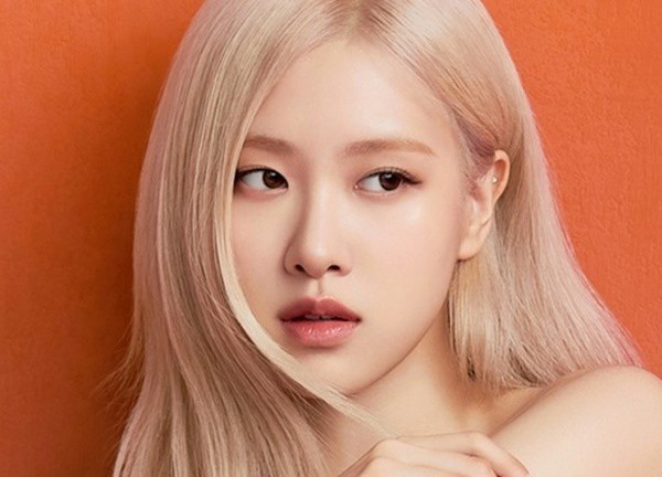 Rosé từng bị nghi ngờ giới tính, giờ lộ có "ý trung nhân", là tài tử đình đám?