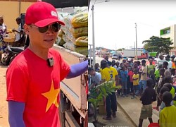 Quang Linh's brother rioted the whole street in Angola, people surrounded the entrance