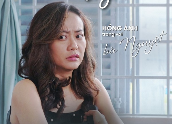 'Ước mình cùng bay': Hồng Ánh gây sốt với hình tượng 'gái bán hoa' lẳng lơ