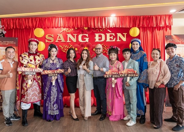 Nhà sản xuất phim 'Sáng đèn' muốn 'chơi lớn' vì nặng tình với nghệ thuật cải lương