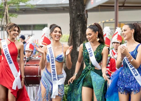 Miss Cosmo 2024: Bùng nổ lễ diễu hành carnival, thí sinh khiến TPHCM "thất thủ"